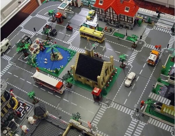 61Dvv_0pniL._AC Building Blocks Road Base Plates for City Road Building Block,12 City Street Plates,10"x10"Road Baseplates for City Street