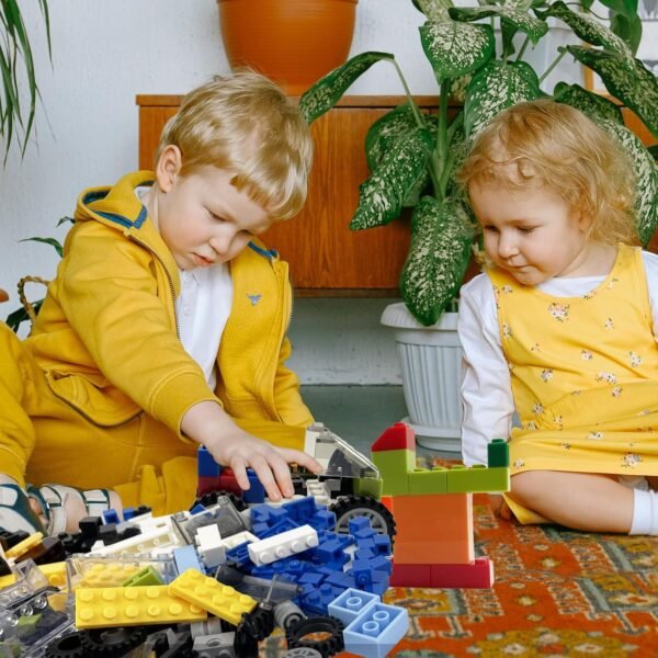 Building Blocks Wheels and Axles Sets with Steering Wheels& &Windshield&Traffic Light, Over 400pcs Classic Bricks Pieces and Car Parts Kits, Basic Bulk Building Blocks Vehicles with Tires